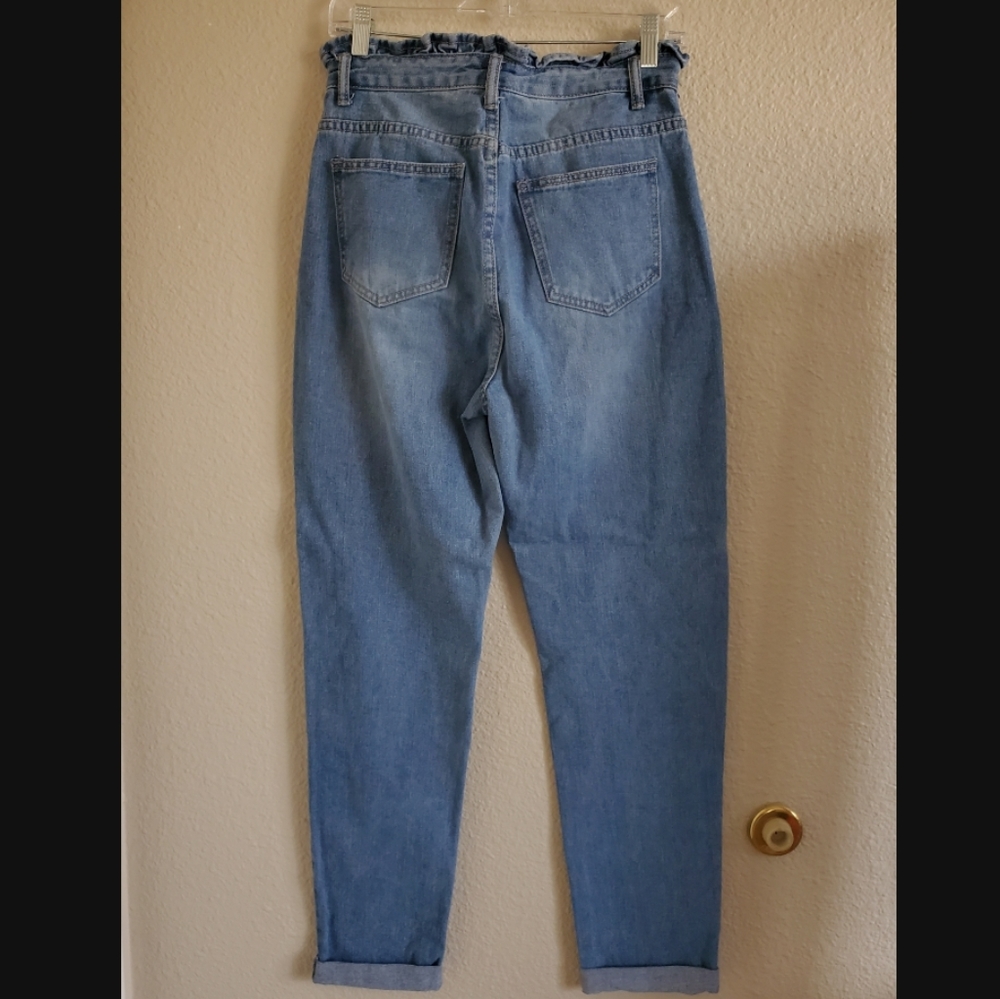 Paperbag Jeans from ASOS - Picture 3 of 4